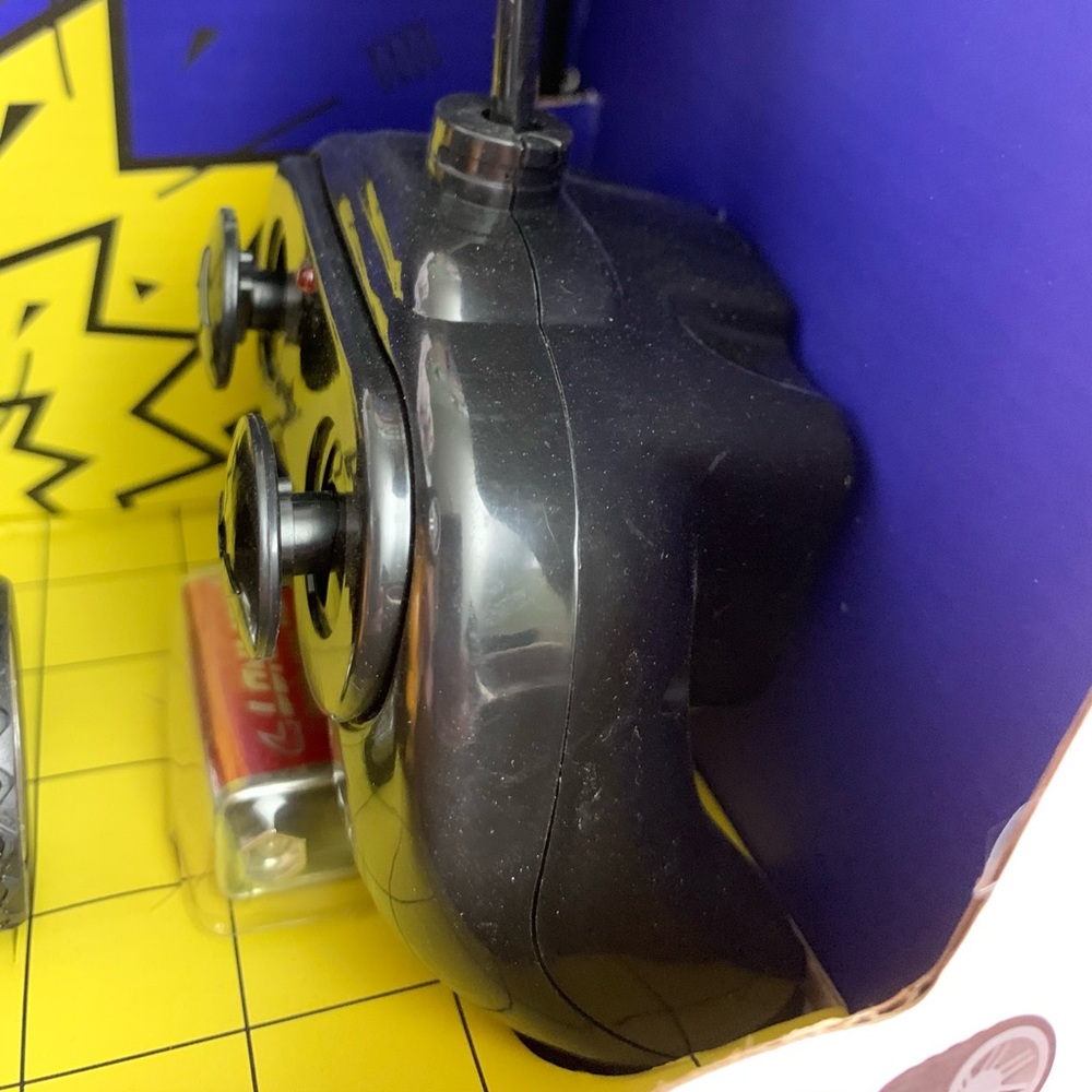 Wireless Remote Control Transforming Robot Racer - Picture 5 of 12